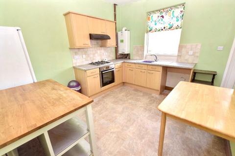 4 Athlone Grove, Leeds, LS12 1UD