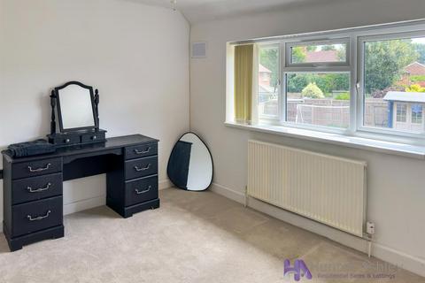 undefined, Kennel Close, Ascot SL5