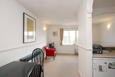 68 Goodwin Close, London, SE16 3TL