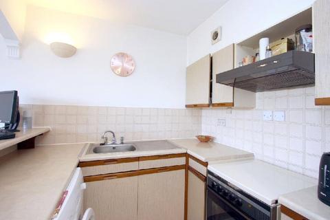 68 Goodwin Close, London, SE16 3TL