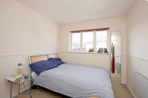 68 Goodwin Close, London, SE16 3TL