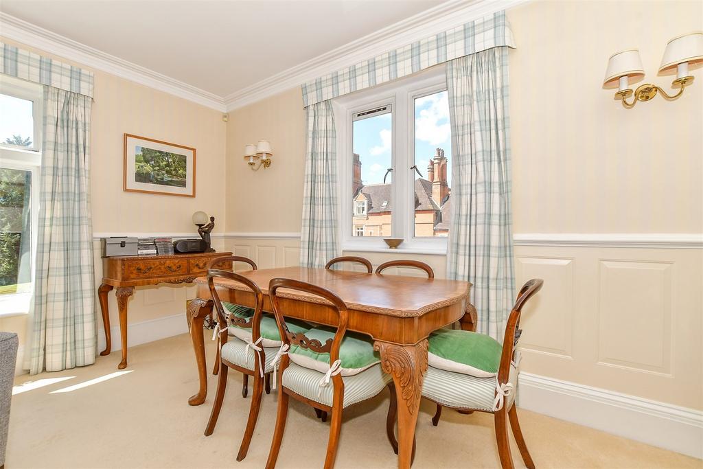 Living/ Dining Room