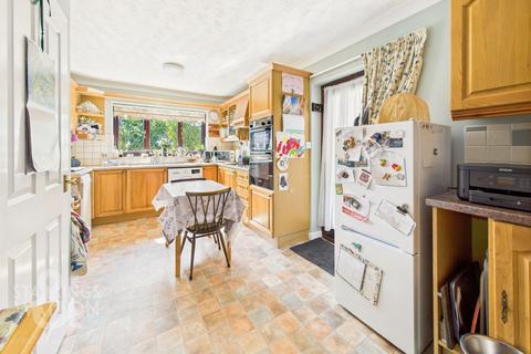 3 bedroom link detached house for sale, Martins Meadow, Gislingham, Eye