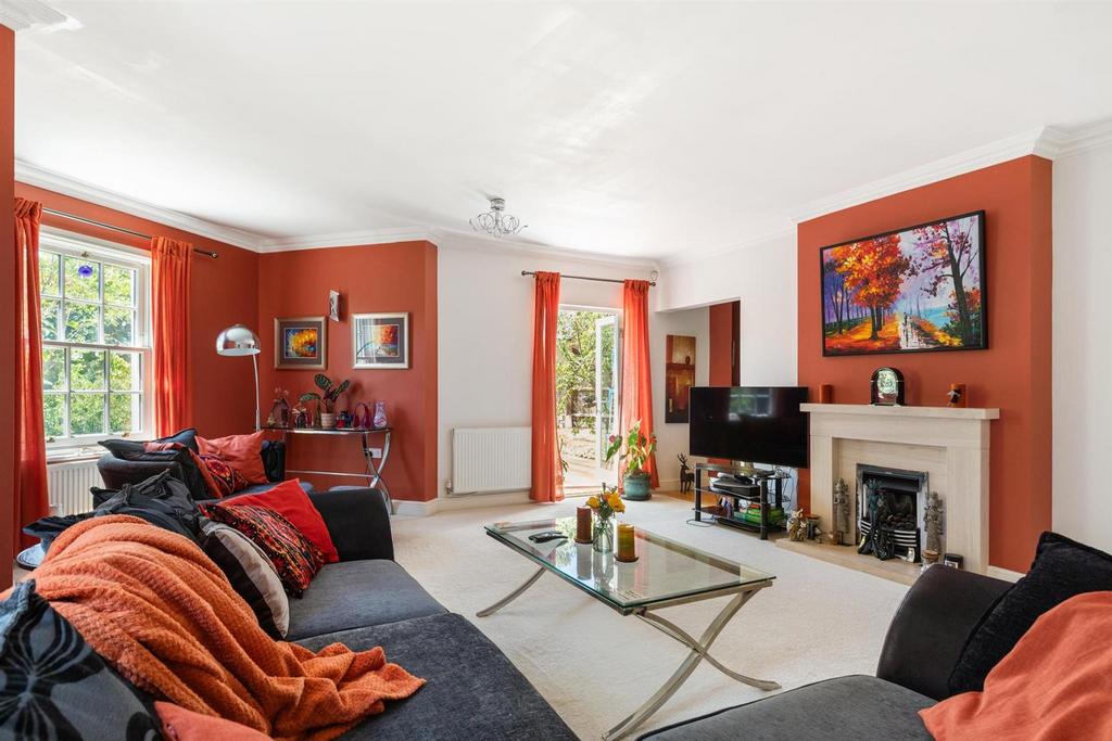 9 O2 A3244-HDR.jpg