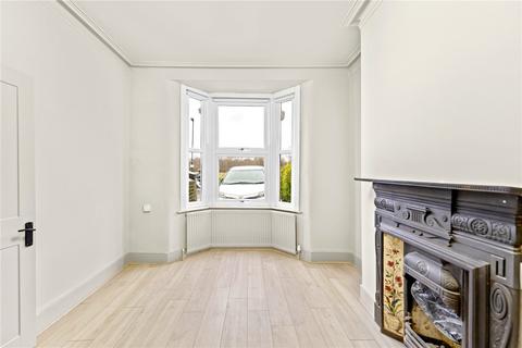3 bedroom house to rent, Capel Road, London E12