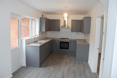 3 bedroom semi-detached house for sale, Grange Avenue, Aldridge