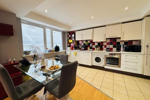 2 bedroom flat for sale, Joiner Street, M4 1PH