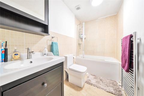 10 Thorpland Avenue, Uxbridge, UB10 8TW