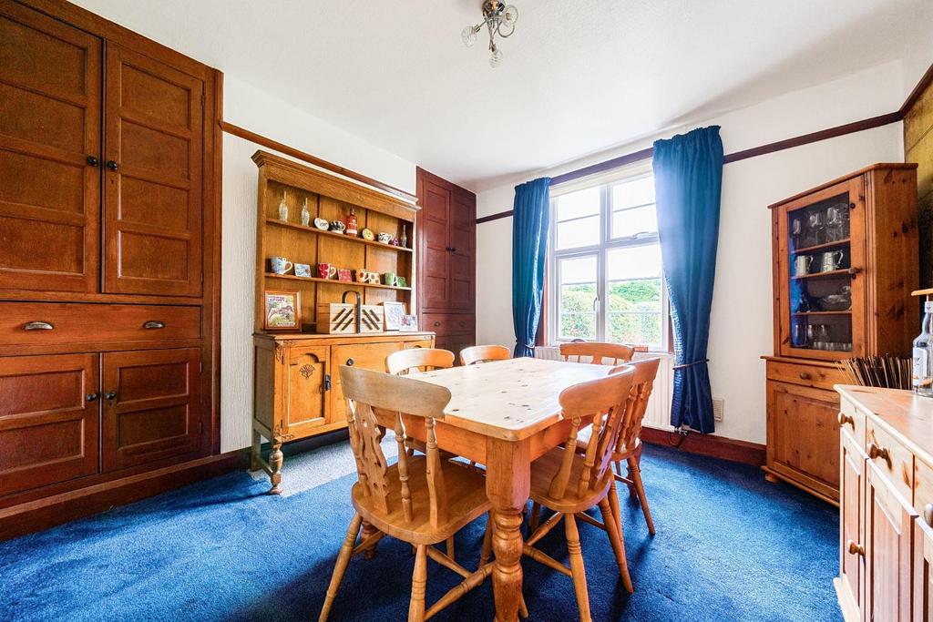 Dining Room.jpg