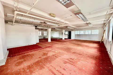 Office to rent, George St Luton LU1 2AZ