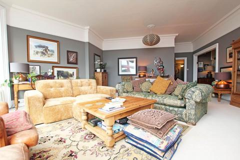 3 bedroom flat for sale, Buxton Road, Eastbourne, BN20 7LF