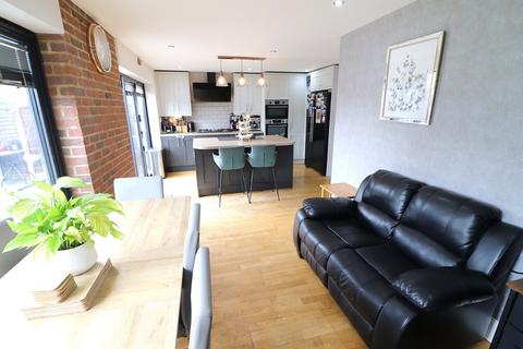 7 Ashdown Road, Stevenage, SG2 8TY