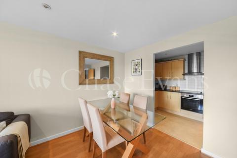 2 bedroom flat for sale, Berglen Court, Limehouse Basin, Branch Road, Limehouse, London, E14