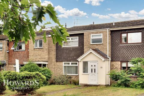 3 bedroom terraced house for sale, Lakeland Drive, Lowestoft