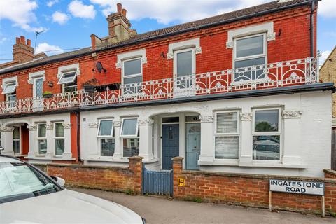 3 Ingatestone Road, London, SE25 4LG