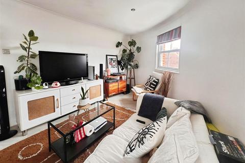 2 bedroom apartment for sale, Orient Place, Canterbury