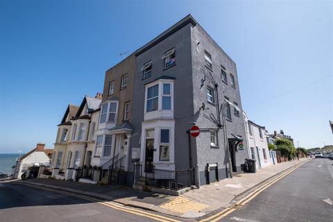 2 bedroom flat for sale, Charles Street, Herne Bay