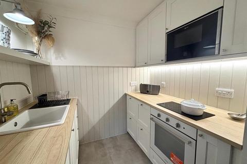 1 bedroom retirement property for sale, Oakland Court, Kings Road, Herne Bay