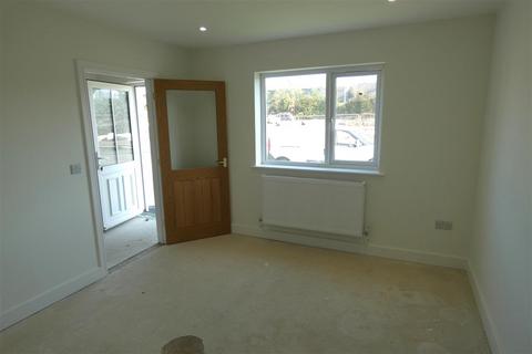 3 bedroom end of terrace house for sale, Heol Newydd, Letterston, Haverfordwest