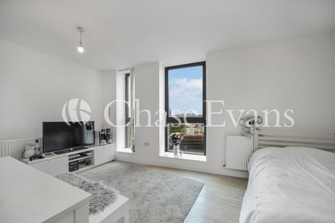 1 bedroom flat for sale, Connaught Heights, Waterside Park, Agnes George Walk, London, E16