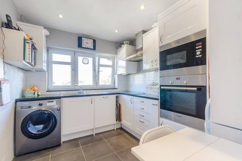 3 bedroom flat for sale, Vicarage House, Kingston, Kingston upon Thames, KT1