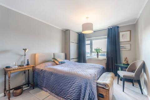3 bedroom flat for sale, Vicarage House, Kingston, Kingston upon Thames, KT1