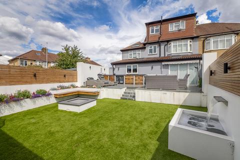 Carlingford Road, Morden SM4