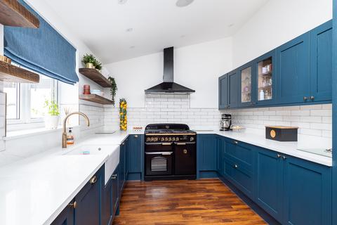 undefined, Carlingford Road, Morden SM4