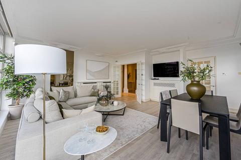 3 bedroom flat for sale, Buckingham Palace Road, Victoria, London, SW1W