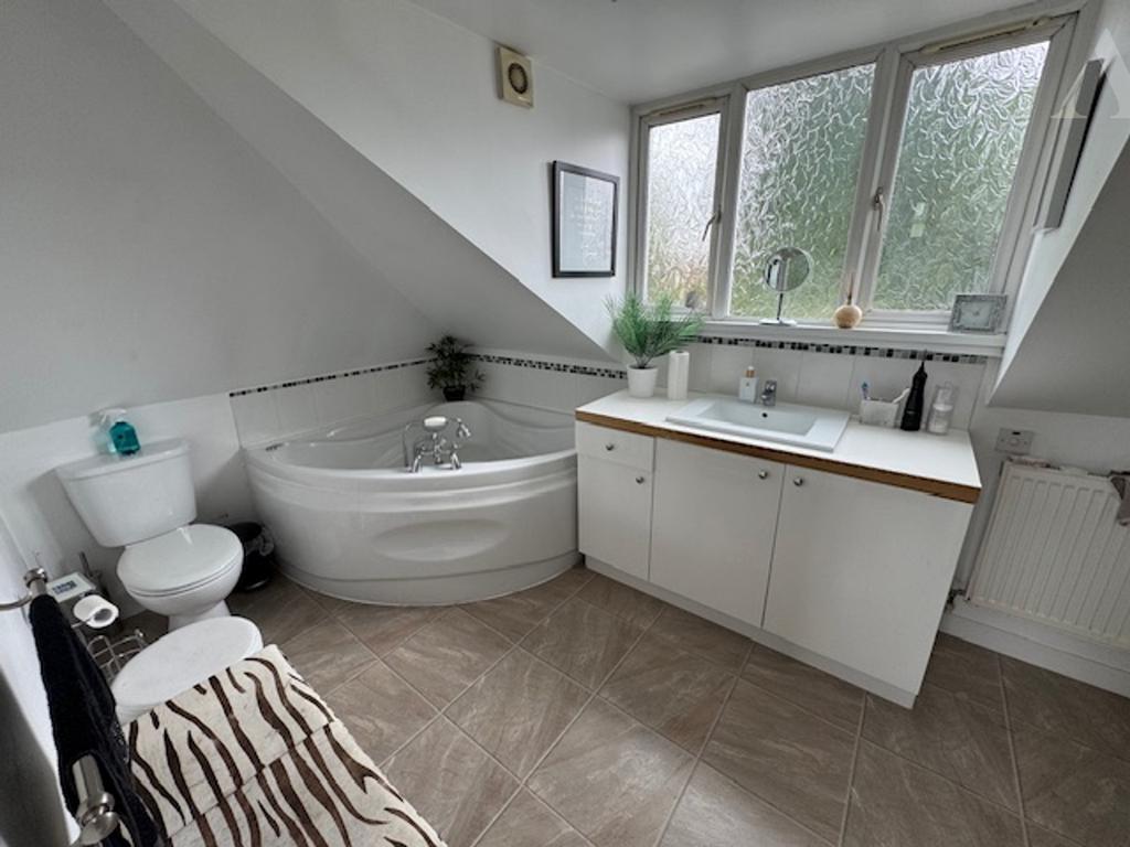 650 Church Road En-suite