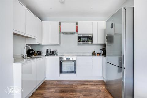 Flat 1, 2 Lyncroft Gardens, London, W13 9PU