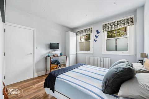 Flat 1, 2 Lyncroft Gardens, London, W13 9PU