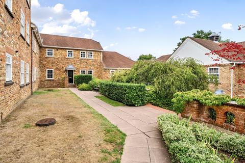 2 bedroom flat for sale, Shortheath Road, Farnham, Surrey, GU9