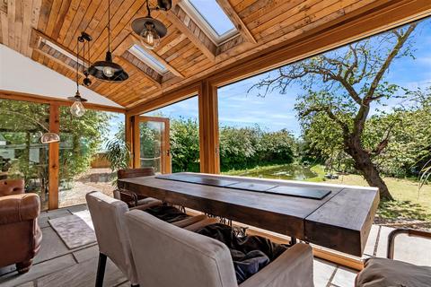 5 bedroom cottage for sale, Colesden Road, Colesden