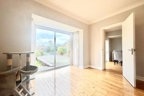 undefined, Vale Avenue, Upper Gornal DY3