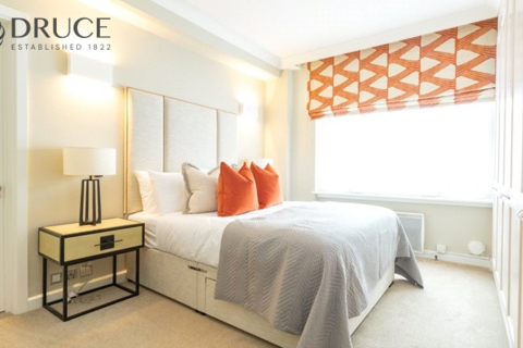 3 bedroom flat to rent, 39 Hill Street, MAYFAIR, London, W1J