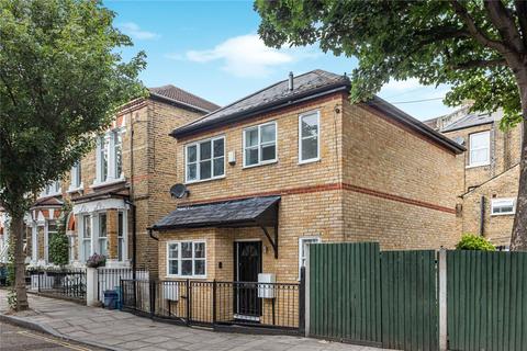 2 bedroom detached house for sale, Colenso Road, London, E5