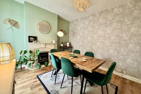 6 Brookdale Terrace, Barnstaple, EX32 9HZ