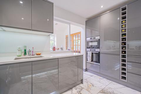5 bedroom semi-detached house for sale, Station Road, Dorridge, B93