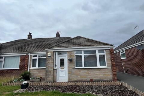 2 bedroom semi-detached bungalow for sale, Beverley Close, Ashton-Under-Lyne OL6