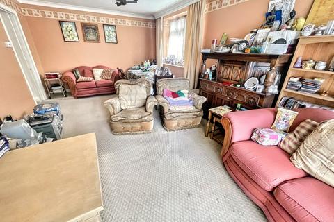 2 bedroom flat for sale, Bournemouth