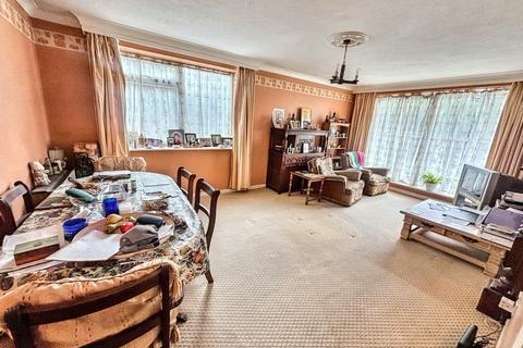 2 bedroom flat for sale, Bournemouth