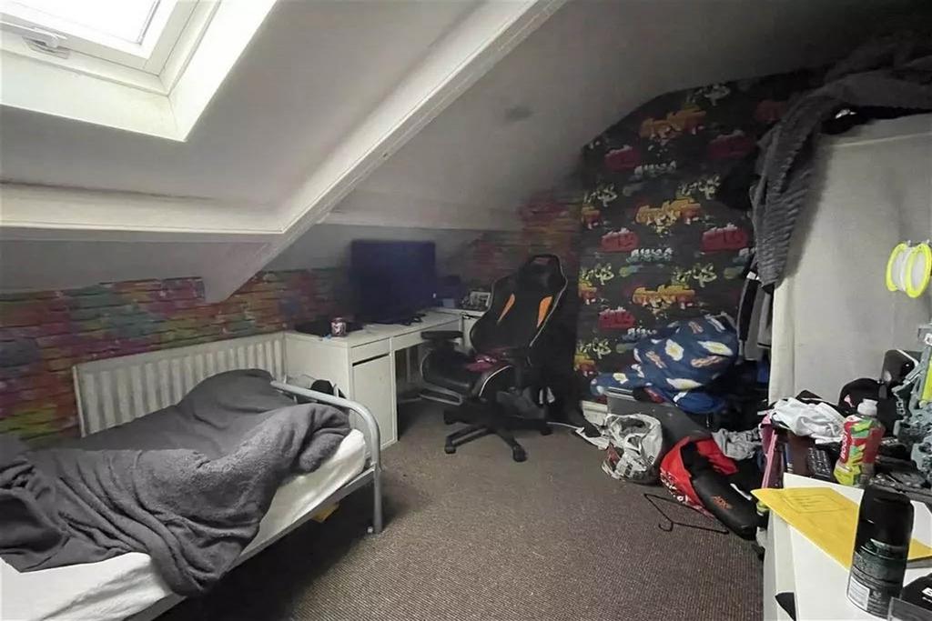 Rear Bedroom