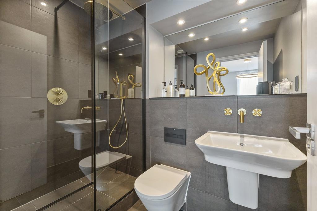 5202 Show Apartment