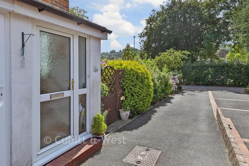 Driveway/Parking
