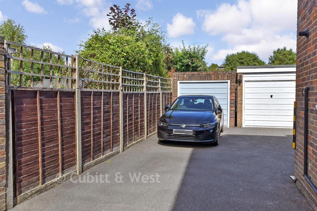 Driveway/Parking