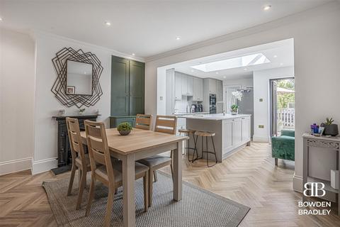 9 Aukingford Gardens, Ongar, CM5 0BG