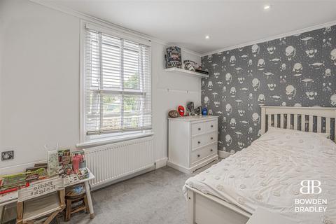 9 Aukingford Gardens, Ongar, CM5 0BG