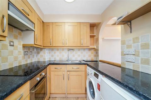 16 Banner Close, Purfleet, RM19 1RN