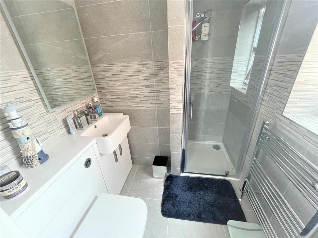 En suite shower room